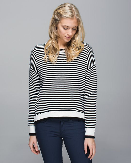 Yogi Crew Sweater *Stripes